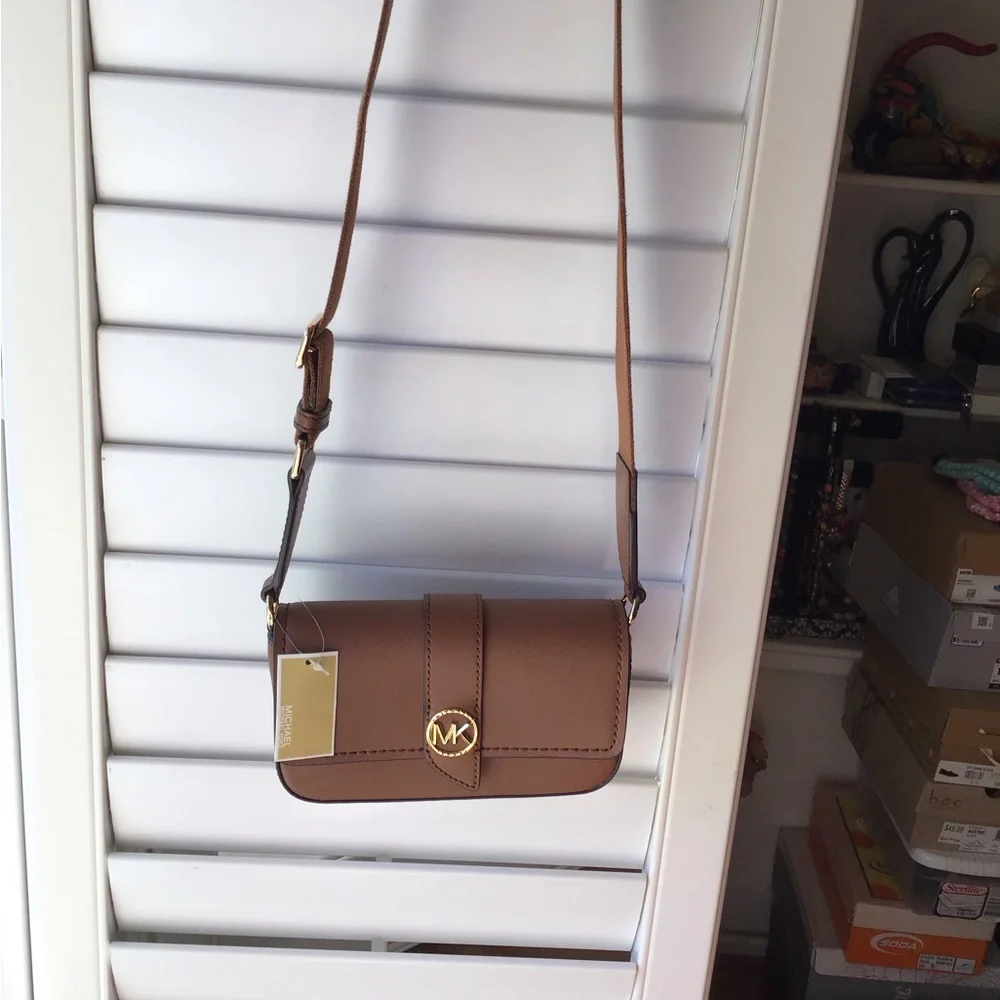 MICHAEL KORS Greenwich Mini Leather East West Sling Crossbody - Picture 6 of 6